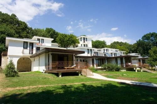 Resort Rusalka Holiday Village Kamen Bryag